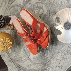 Ugg women's wedge sandals size 8
